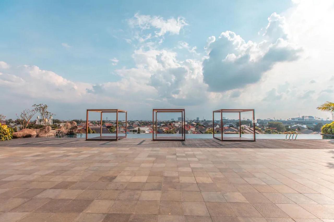 Redliving Apartemen Grand Kamala Lagoon - Pekayon Tower Barclay North Bekasi Exterior photo